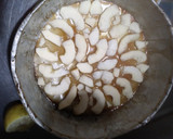 Foto del paso 2 de la receta: Torta invertida de manzanas