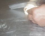 صورة لخطوة 48 من وصفة 🍞🥐عجائب تشكيل العجينة المورقه 🥐🍞