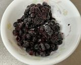 A picture of step 5 of Sakura Tart.