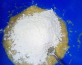 A picture of step 2 of Banana Pancakes.
