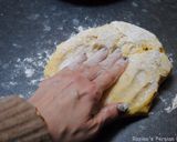 A picture of step 6 of Gata bread (cake).