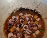 Foto langkah ke 4 dari resep Tumis cumi tahu.