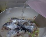 Foto langkah ke 4 dari resep Parede Ikan Tenggiri Kuah Kuning.