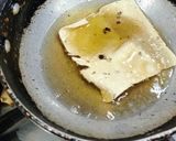 A picture of step 2 of Masaledaar Papad.