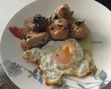 Foto del paso 2 de la receta: Pollo en fritada con ajos, perejil y huevo con puntillitas