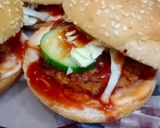 A picture of step 5 of Chicken patti burger 🍔.