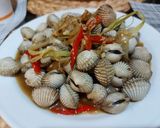 Foto langkah ke 5 dari resep Kerang Darah Masak Saos Tiram.