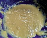 Foto langkah ke 3 dari resep Banana Chiffon Cake.