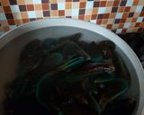 Foto langkah ke 1 dari resep Kerang Hijau asam manis.