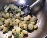 उपवासाची बटाटा भाजी (Upwasachi Batata Bhaji Recipe In Marathi) रेसिपी स्टेप 1 फोटो 