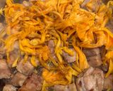 Hình bước làm 2 của món Mít kho thịt heo (Jackfruit braised with pork)