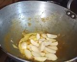 A picture of step 6 of Shrimp Curry.