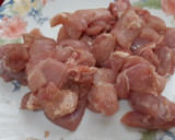 Foto del paso 1 de la receta: Pollo en salsa de anchoas