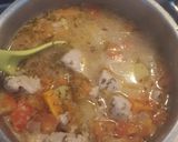 Foto langkah ke 4 dari resep Salmon & tuna cream soup.