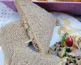 A picture of step 4 of Tuna sandwich in brown bread 🍞.