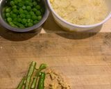 A picture of step 1 of Cabbage peas thoran.