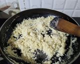 A picture of step 1 of Banana Sooji Halwa.