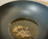 A picture of step 10 of Methi Matar Malai.