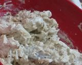 A picture of step 2 of Chicken & veg mayonnaise cheese sandwich.