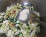 Foto langkah ke 5 dari resep Sawi Putih Kacang Panjang.