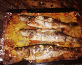 Foto del paso 4 de la receta: Lubina al horno con patatas a lo pobre