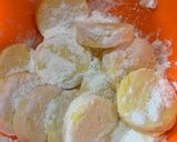 Foto langkah ke 2 dari resep Tumis Tofu dan Bakso Seafood.