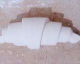 A picture of step 13 of Croissant.