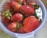 A picture of step 1 of Mcdonalds style strawberry shake.