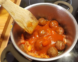 Foto del paso 2 de la receta: Salsa de tomate para albóndigas