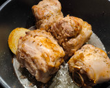 Foto del paso 2 de la receta: Codillo de cerdo al horno. 🐖