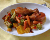 Sült csirkecombfelső grillezett zöldségekkel recept fázis 2 fotója
