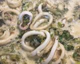 Foto del paso 2 de la receta: Mariscos 🦞 con Verduras a la Crema