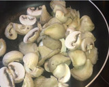 Foto del paso 10 de la receta: Setas y champiñones en salsa Rockefeller