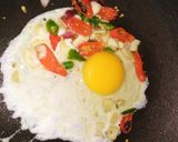 Foto langkah ke 3 dari resep Tumis Timun Telur.