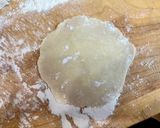 A picture of step 5 of Tuna Empanada.