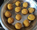A picture of step 2 of Vada pav.