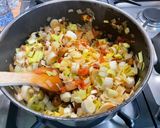 Une image de l'étape 20 de Soupe de légumes aux aromates, ail frais et fumet de porc.