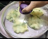 A picture of step 4 of Sabudana Tikki.