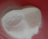 Foto langkah ke 2 dari resep Bolu Kukus Tepung Beras (tanpa telur, tanpa mixer).
