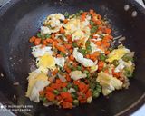 A picture of step 2 of Egg fried Rice.