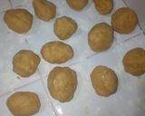 A picture of step 4 of Ginger cookies.