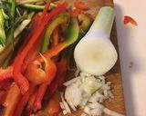 Foto del passaggio 2 della ricetta Spaghetti di soia con verdure