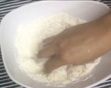 A picture of step 2 of Kanda batata puri.