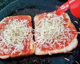 A picture of step 5 of Cheese bread pizza 🍕.