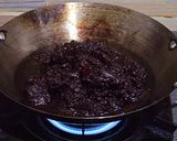 Foto langkah ke 3 dari resep Bumbu Dasar Hitam (Bumbu Kluweg / Pocung) _ untuk Aneka Masakan🍲🍗🥩🍖🍲🥘🫕.
