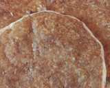 Foto del paso 4 de la receta: Pan plano de arroz cocido con semillas en sartén (sin gluten)