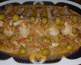 Foto del paso 7 de la receta: Muslos de pollo guisados con la aceitunas