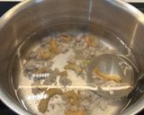 Hình bước làm 1 của món Canh Nấm Đùi Gà Mồng Tơi