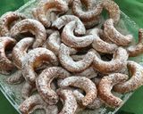 Hình bước làm 5 của món Vanilie Kipferl