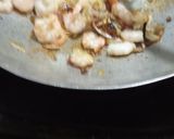 Foto langkah ke 2 dari resep Tumis udang pare.